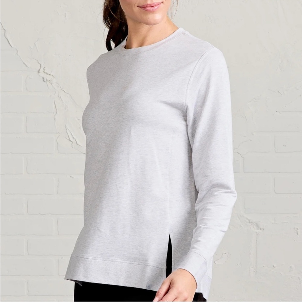 TASC Riverwalk Classic Gray Women's Sweatshirt